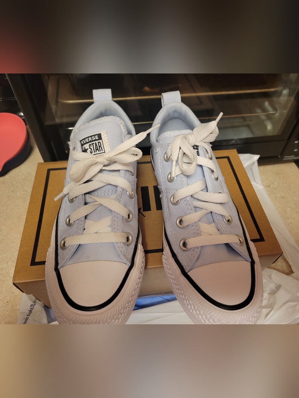 Big Kids Size 5 Converse Shoes